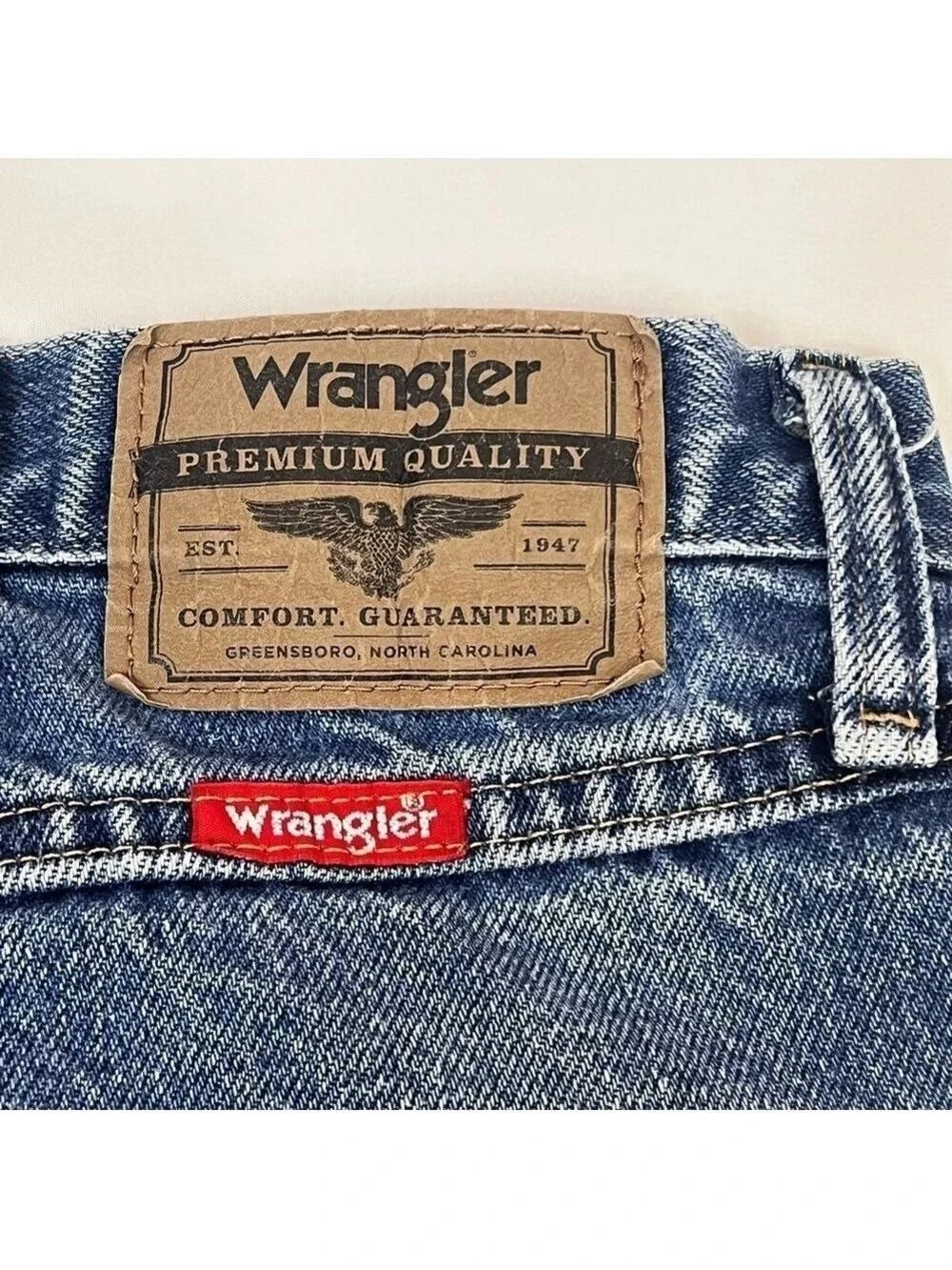 WRANGLER Men's Size 40x30 Regular Fit Straight Leg Denim Jeans